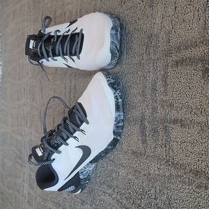 Nike shoes, mens size 11, white + black
